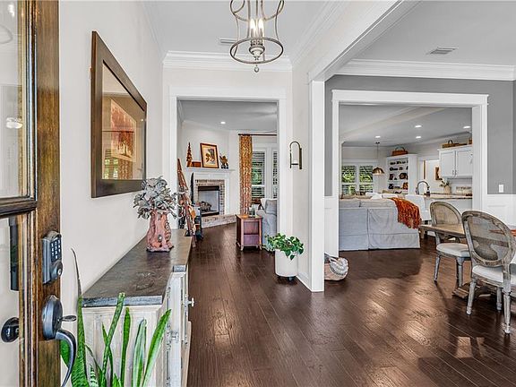 3rd image of 24604 Thunder Gulch Ln