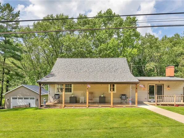 2583 Stone Chip Dr, Allison Park, PA 15101