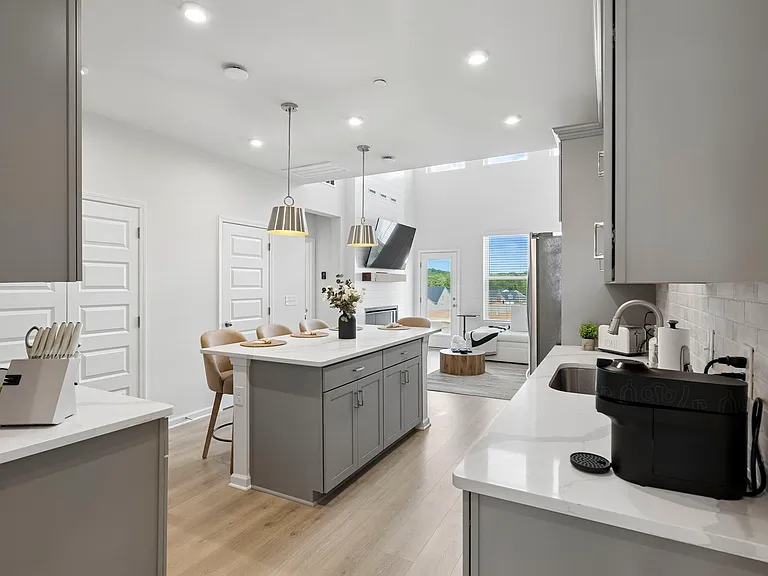 615 Club View Way — Photo 7