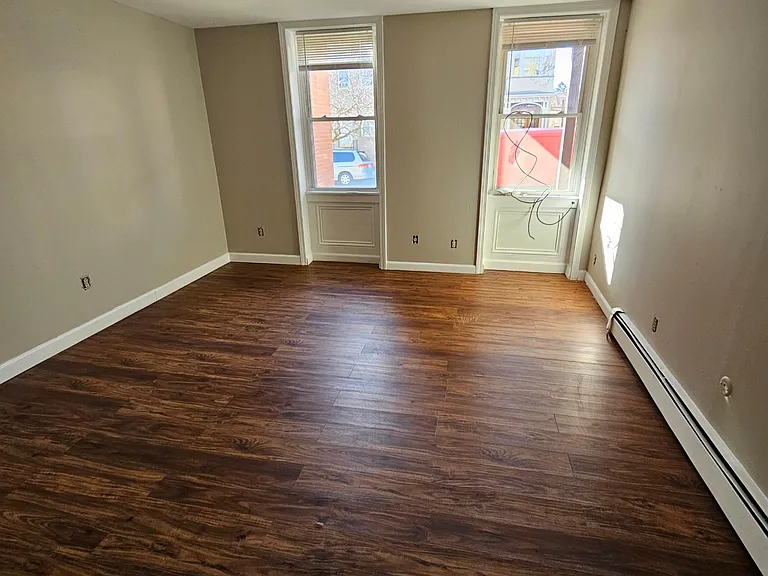 1608 3rd Ave #1 — Photo 4