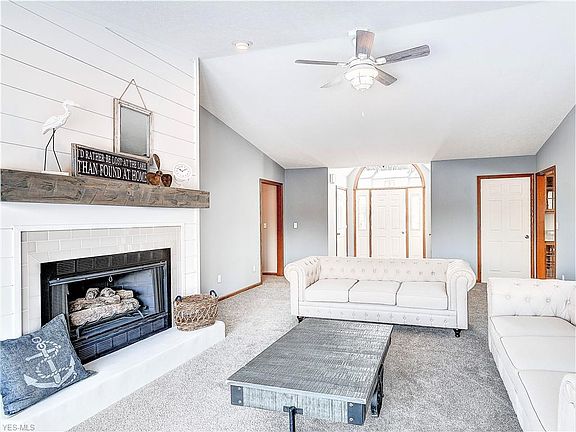 5th image of 645 Portage Lakes Dr