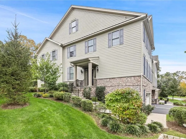 6 Langeloth Drive, Cortlandt Manor, NY 10567