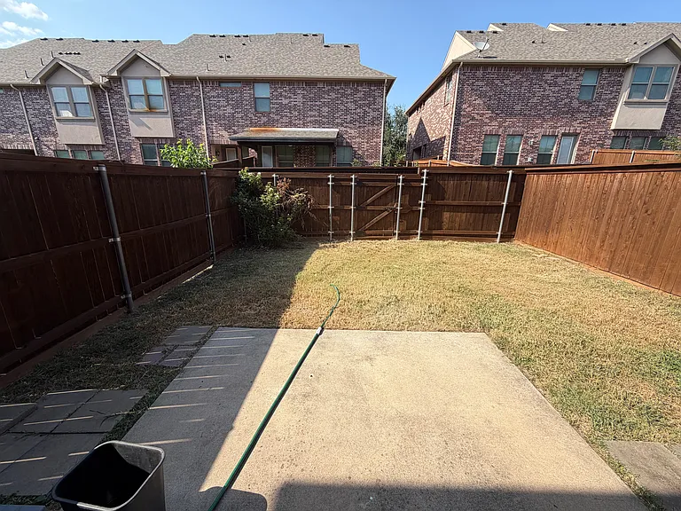1008 Lucy Ln — Photo 16