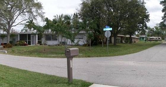 1st image of 8725 La Chateau Dr