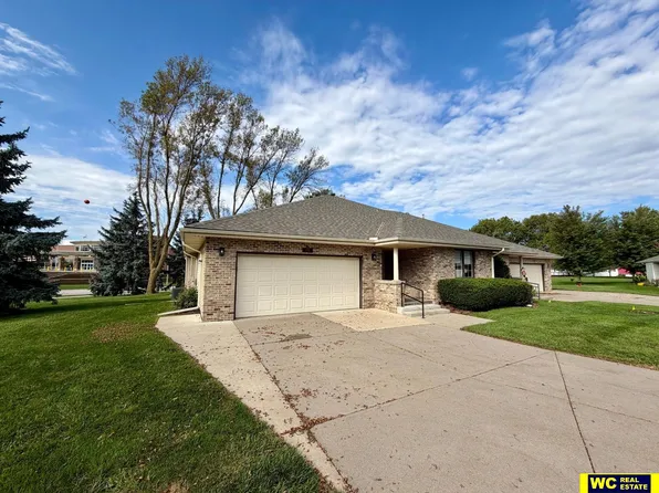 2041 Arbor Cir, Blair, NE 68008