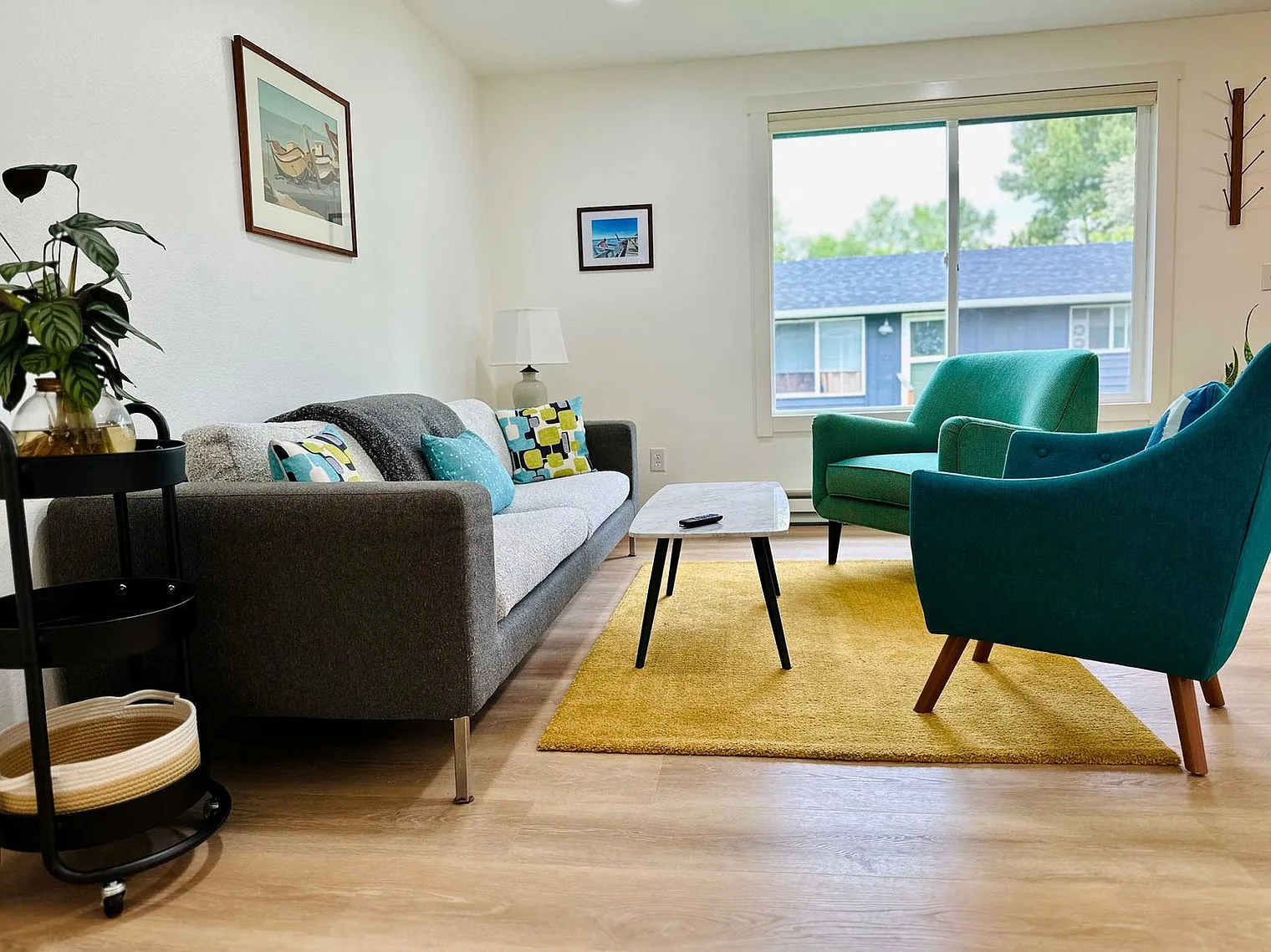 2 bed, 1.0 bath, $4,802 — Photo 2