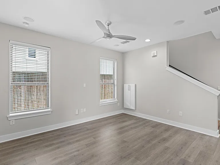 3010 E 18th 1/2 St #B — Photo 6
