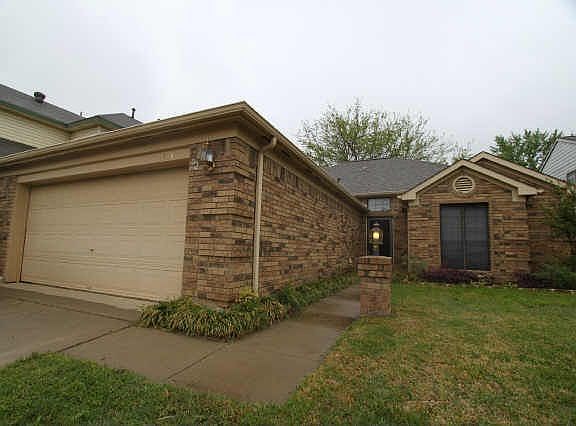 2nd image of 2408 Windchase Dr