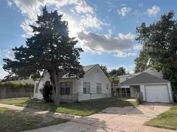 208 NW 6th St, Lawton, OK 73507