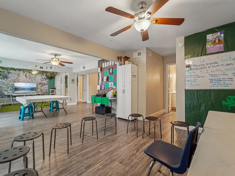 Kids Center