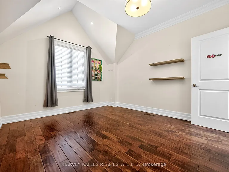 17 Lockheed Blvd — Photo 27