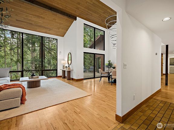 5th image of 3518 129th Avenue NE