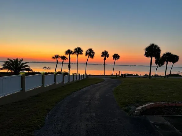 4103 S Indian River Dr, Fort Pierce, FL 34982