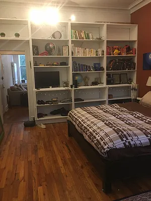 Rented by Roberta Russell, LREB | media 25