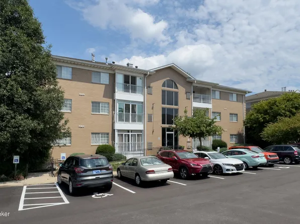 8503 Atrium Dr APT 103, Louisville, KY 40220