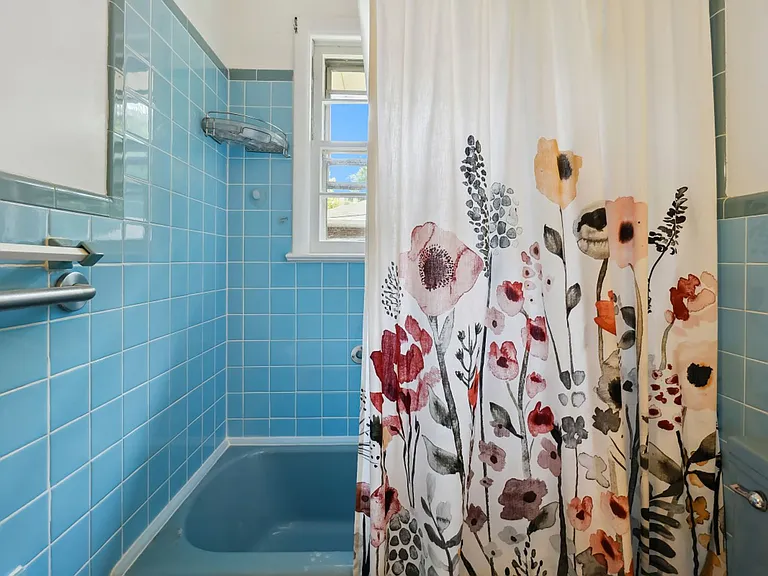 8504 Sundale Dr — Photo 17