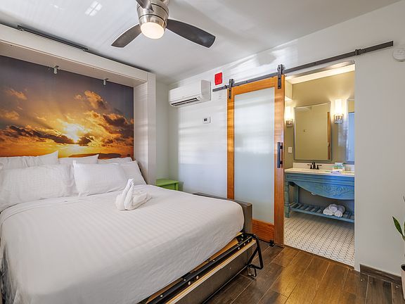 Luxury Studio Apartment