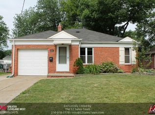 5494 Porter Rd, North Olmsted, OH 44070