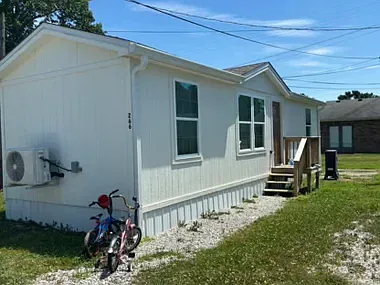 2 bed, 480 sqft, $1,285 — Photo 1