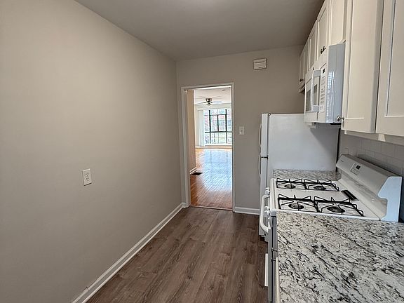 5th image of 1368 W 6th Ave