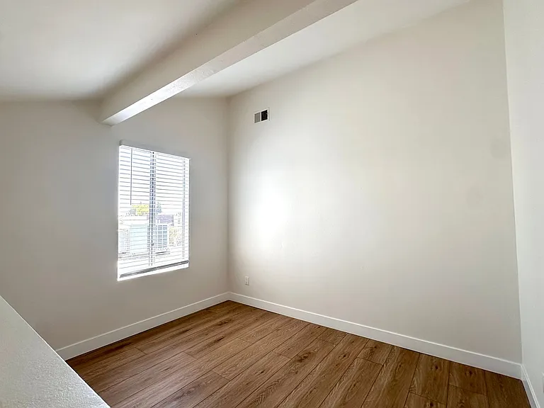 9939 Topanga Canyon Blvd — Photo 63