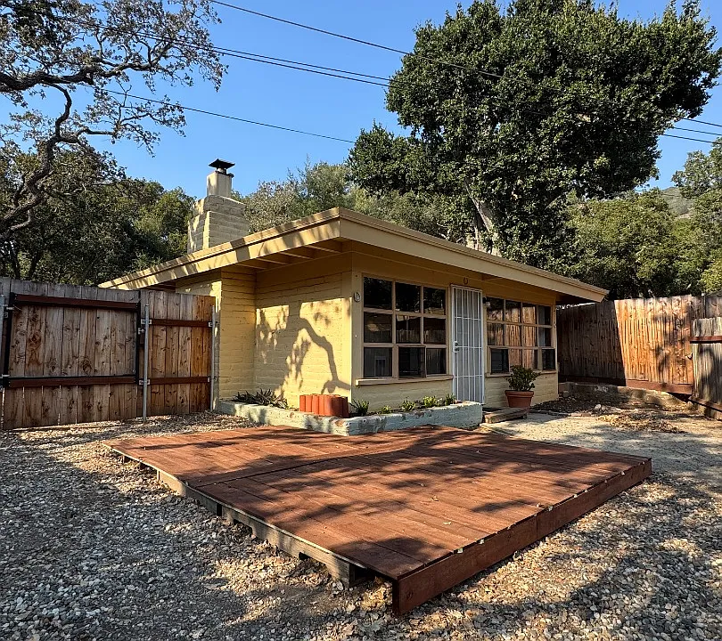 72 Laureles Grade Rd