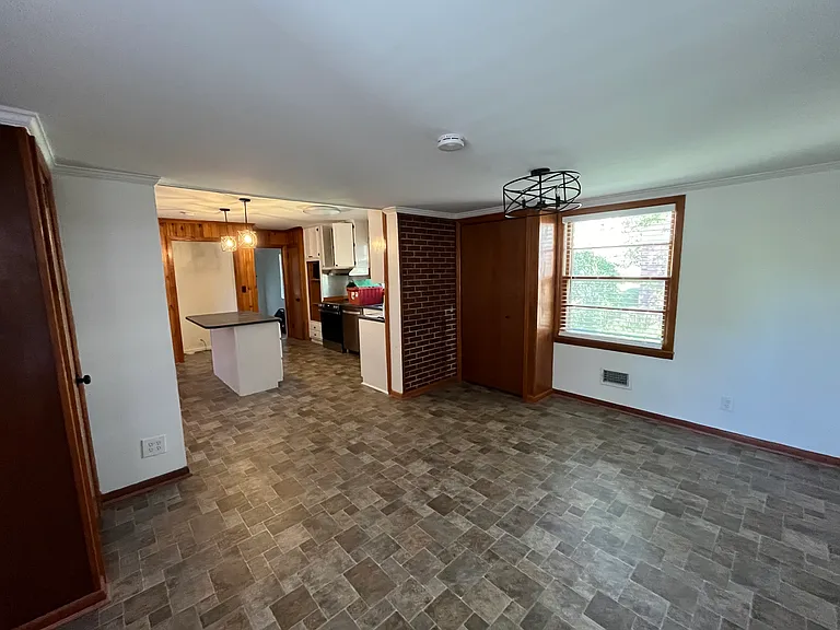 113 Geneva St — Photo 9