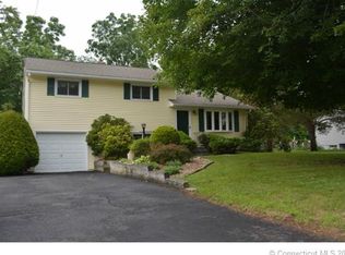 208 Farnham Rd, South Windsor, CT 06074