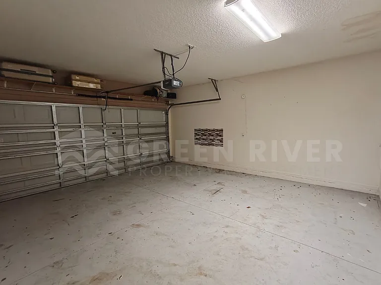 3107 Zeyno Dr — Photo 44