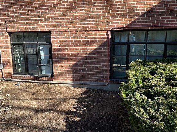 5th image of 69-69A Strathmore Rd