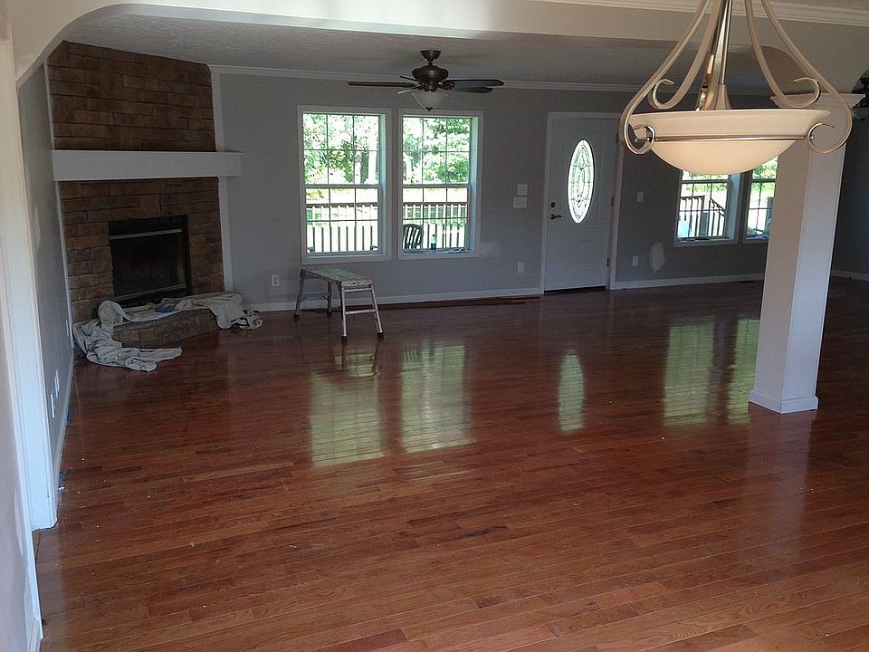 2nd image of 150 Musante Ln