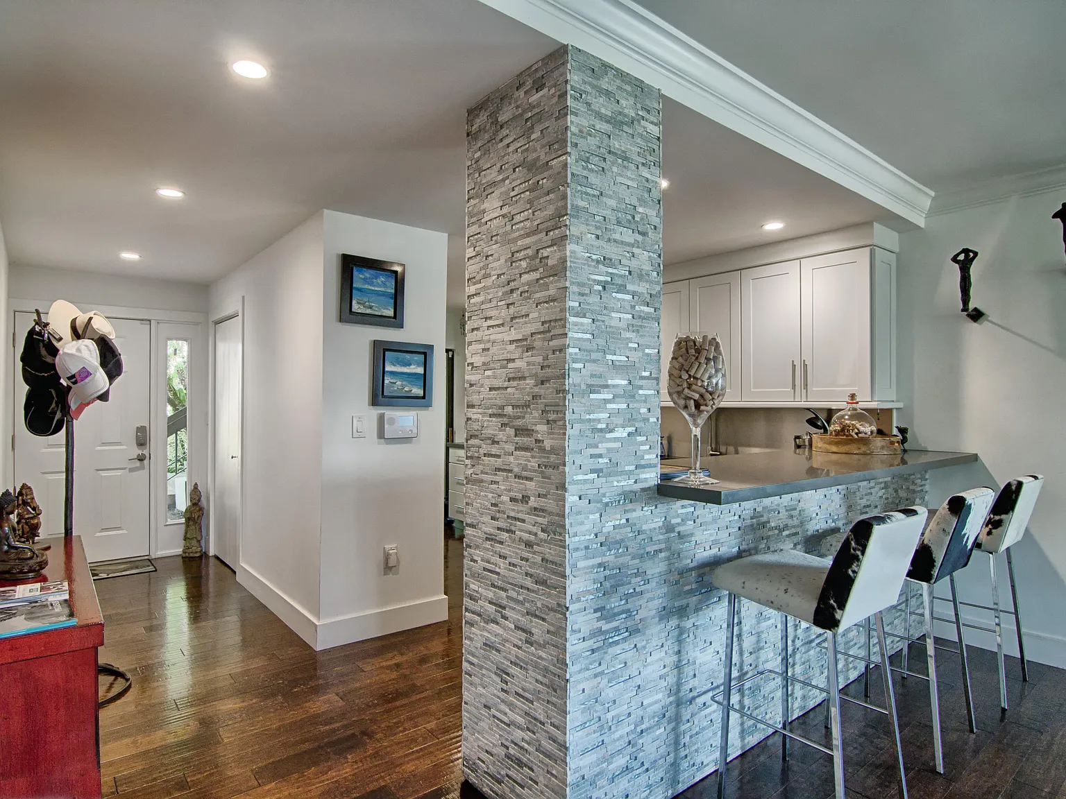 2735 Polo Island Dr — Photo 3