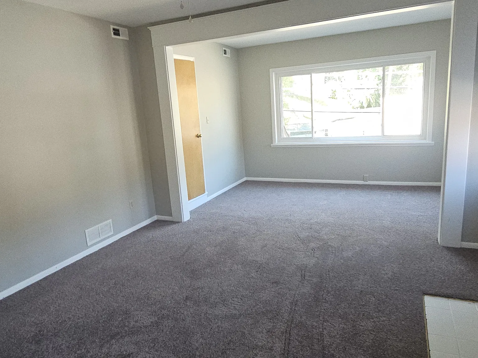 2 bed, 1260 sqft, $1,550 — Photo 3