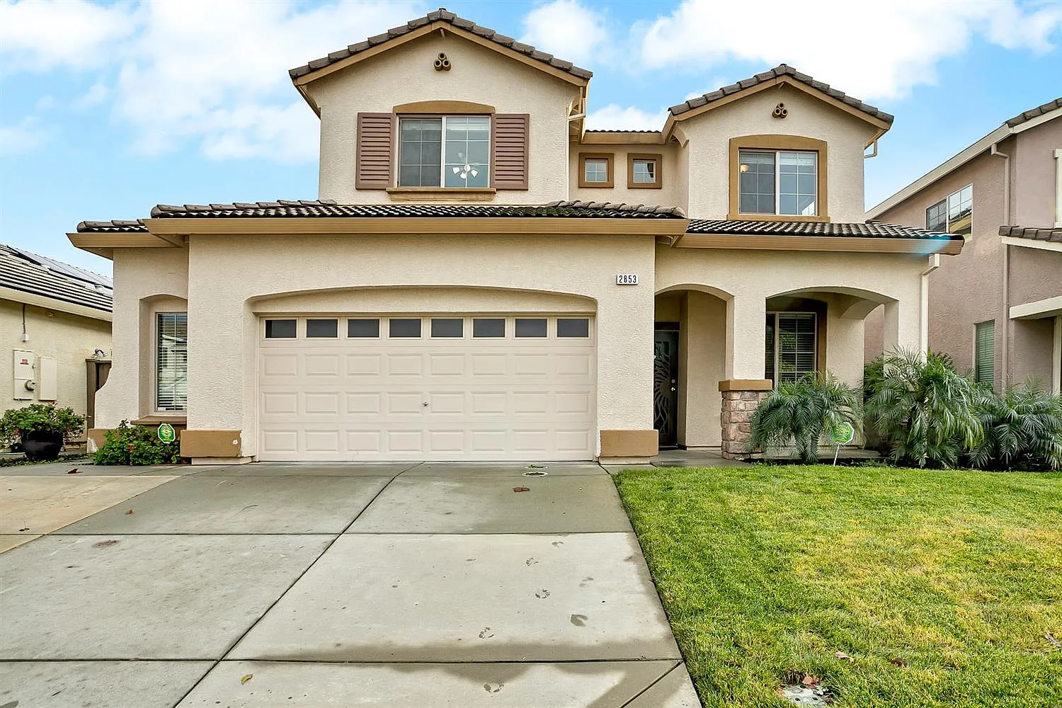 2853 Lincoln Airpark Dr photo 1