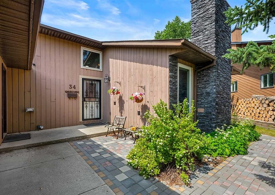 1st image of 34 E Cascade Pl