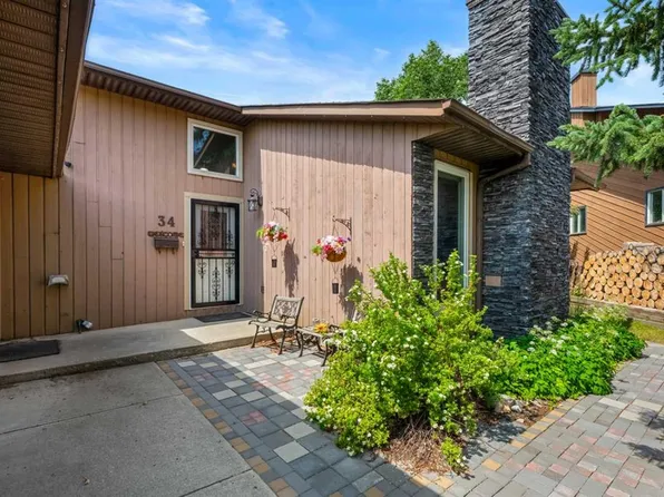 34 E Cascade Pl, Cochrane, AB T4C 1G6