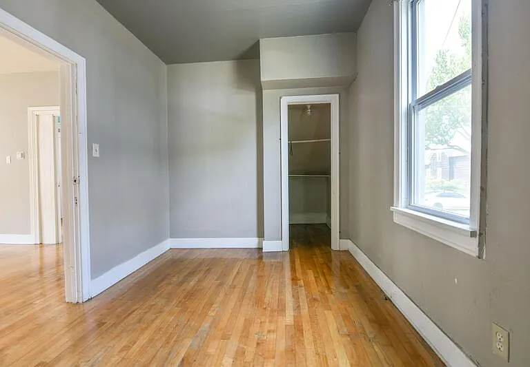 1217 Chicago St — Photo 2
