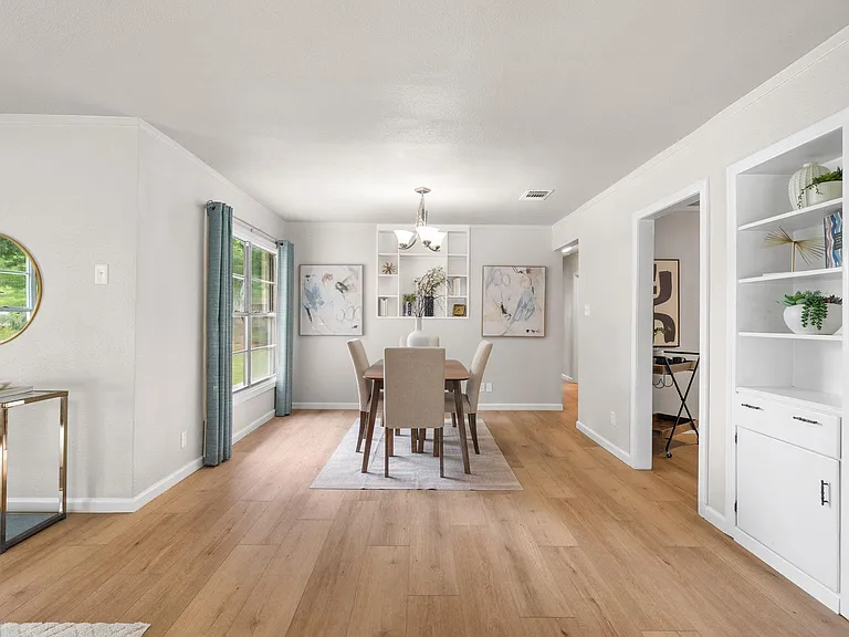 1700 W 7th St — Photo 13