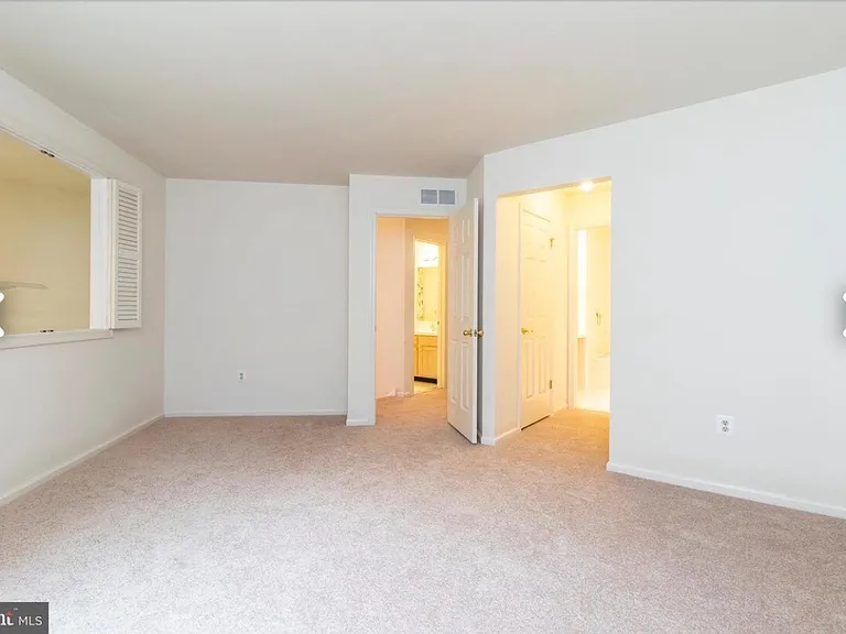 352 Glennbrook Way — Photo 14