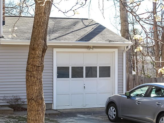4th image of 7019 Battlefield Green Dr