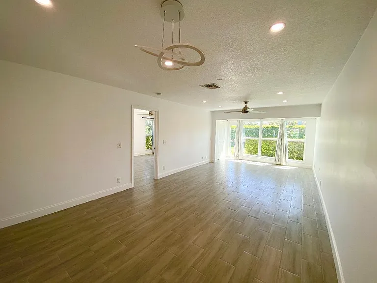 2450 Black Olive Blvd #A — Photo 8
