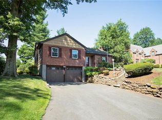 43 Sulgrave Rd, West Hartford, CT 06107