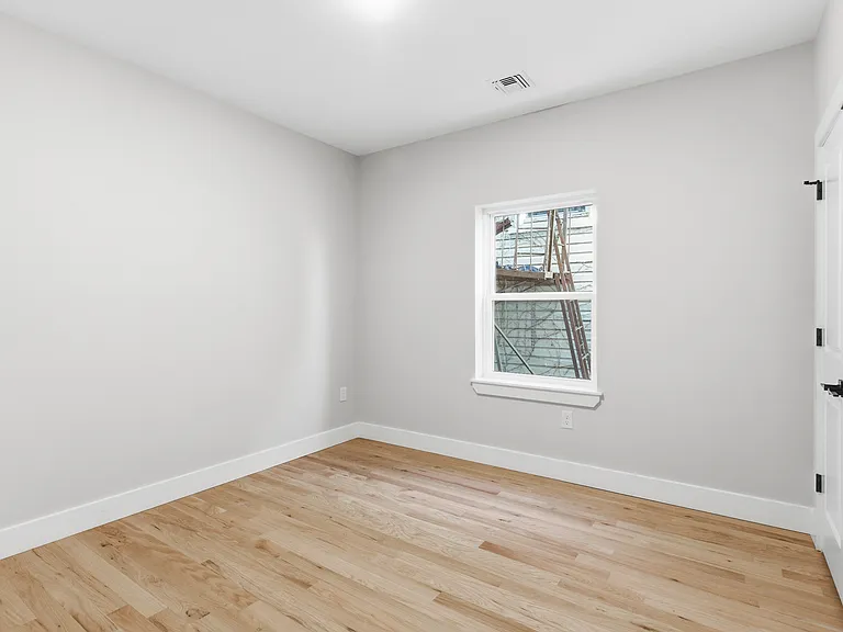 34 Elizabeth Ave #1 — Photo 10