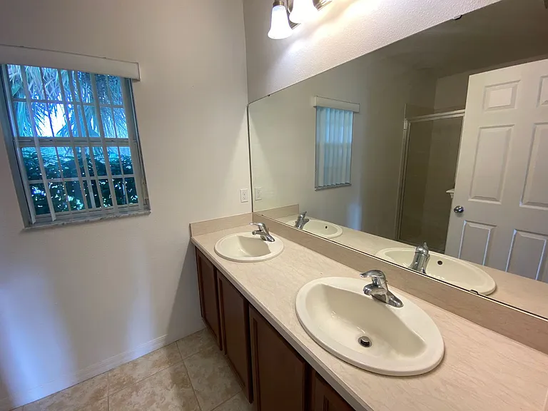 3510 Yacht Club Ct — Photo 12