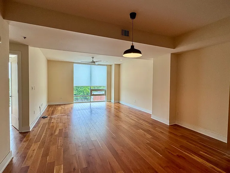 601 W Rosemary St #319 — Photo 4
