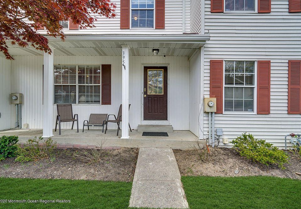 1st image of 395 Rose Ct #1000