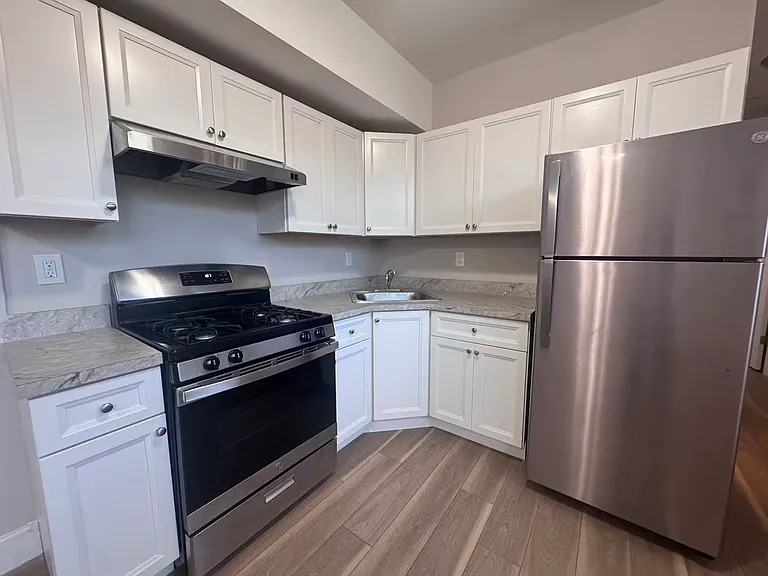 397 Philip Ave #1 — Photo 3