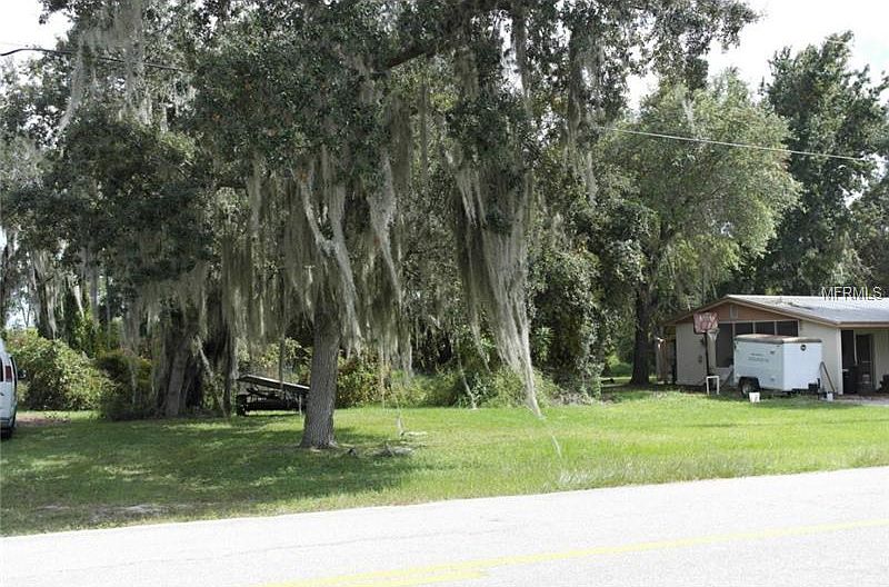 1st image of 653 Highlands Lake Dr