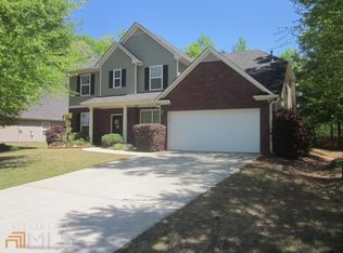 14 Fairway Dr, Newnan, GA 30265