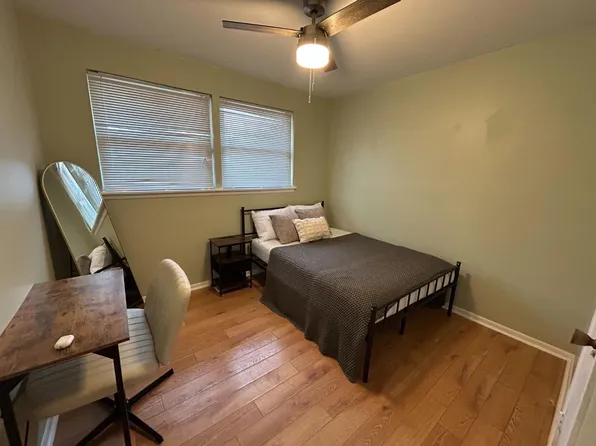 900 Newcombe Rd #1, Raleigh, NC 27610